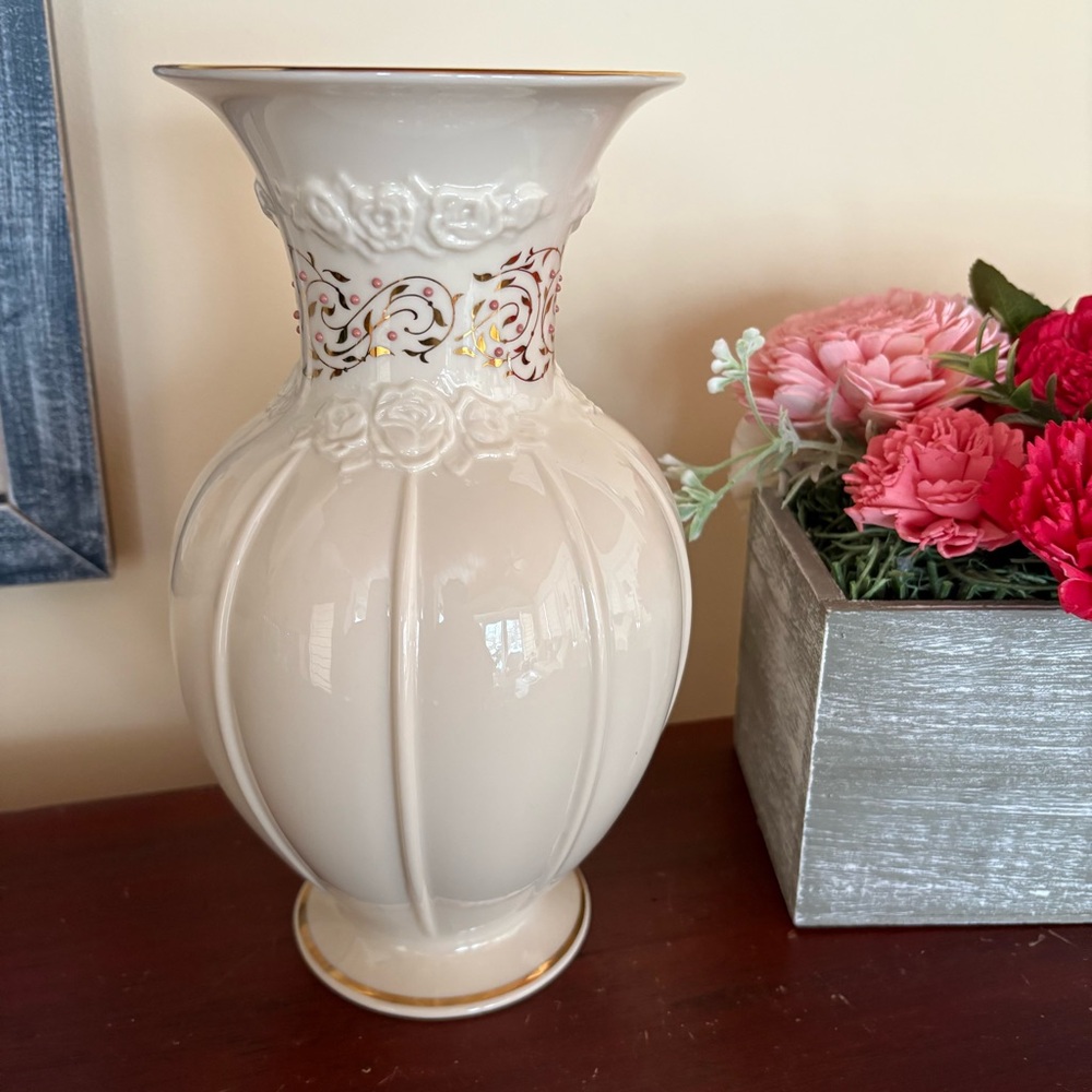 Lenox Rose Brocade Vase